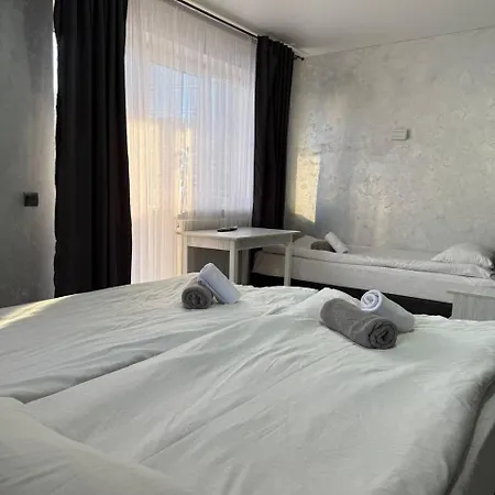 Nachiku Hotel *