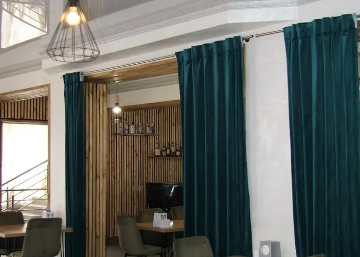 Hotel Nachiku *